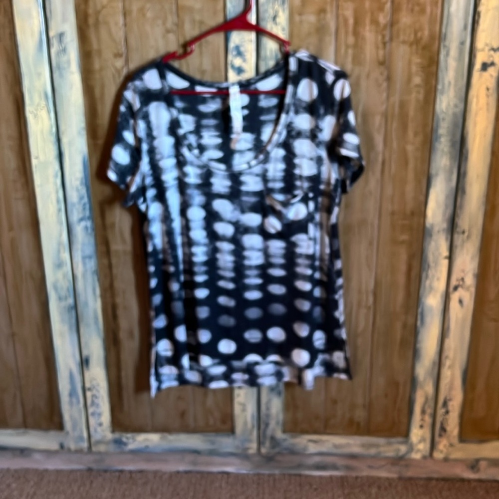 Lululemon Tee